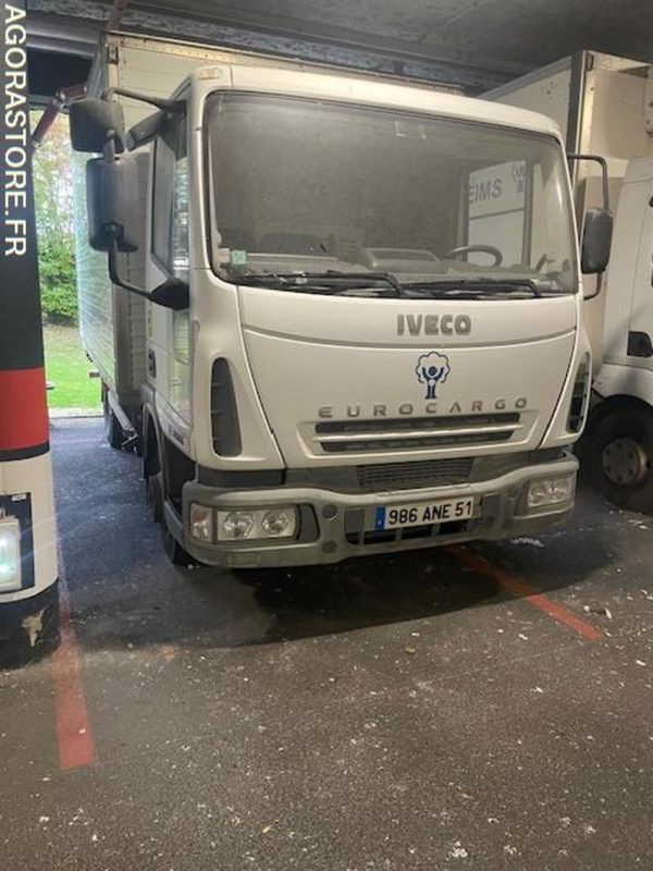 POID LOURD IVECO - Kamion sandučar: slika  POID LOURD IVECO - Kamion sandučar POID LOURD IVECO - Kamion sandučar: slika  POID LOURD IVECO - Kamion sandučar
