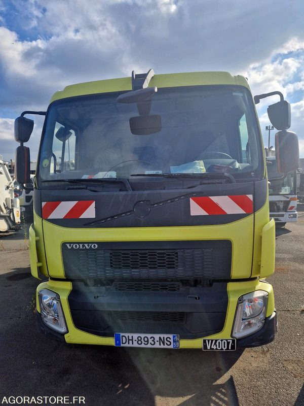 PORTEUR BOM 16T VOLVO GEESINK (C4007) 2014 (215740 KMS) - Kamion za odvoz smeća: slika PORTEUR BOM 16T VOLVO GEESINK (C4007) 2014 (215740 KMS) - Kamion za odvoz smeća PORTEUR BOM 16T VOLVO GEESINK (C4007) 2014 (215740 KMS) - Kamion za odvoz smeća: slika PORTEUR BOM 16T VOLVO GEESINK (C4007) 2014 (215740 KMS) - Kamion za odvoz smeća