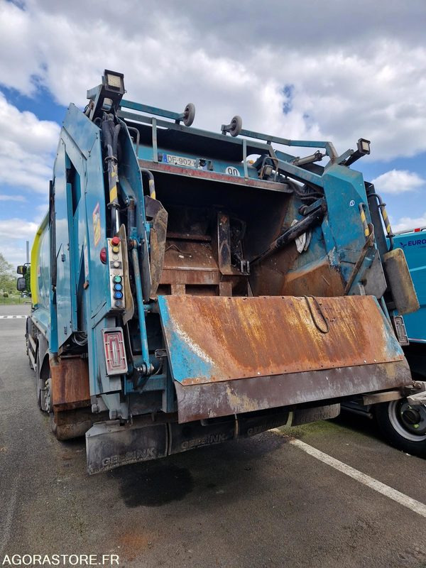*PORTEUR BOM 26T VOLVO GEESINK - 2014 - - Kamion za odvoz smeća: slika *PORTEUR BOM 26T VOLVO GEESINK - 2014 - - Kamion za odvoz smeća *PORTEUR BOM 26T VOLVO GEESINK - 2014 - - Kamion za odvoz smeća: slika *PORTEUR BOM 26T VOLVO GEESINK - 2014 - - Kamion za odvoz smeća