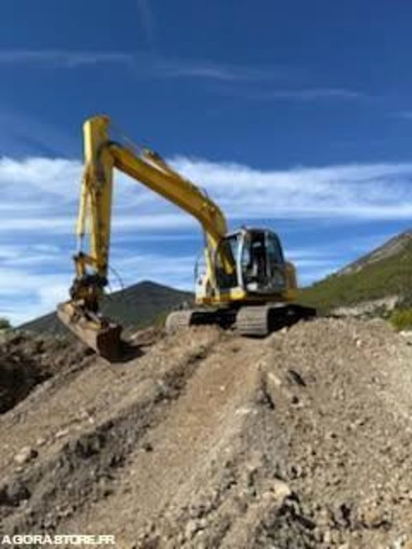 Pelle New Holland E135SR-1ES Diesel 2007 - Bager gusjeničar: slika Pelle New Holland E135SR-1ES Diesel 2007 - Bager gusjeničar Pelle New Holland E135SR-1ES Diesel 2007 - Bager gusjeničar: slika Pelle New Holland E135SR-1ES Diesel 2007 - Bager gusjeničar