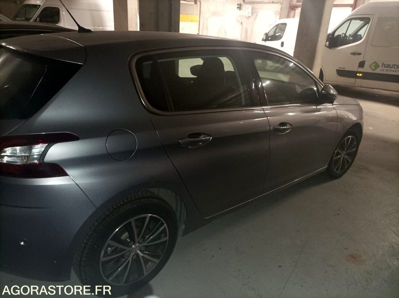 Peugeot 308 - 2015 - 105 000 km - Automobil: slika Peugeot 308 - 2015 - 105 000 km - Automobil Peugeot 308 - 2015 - 105 000 km - Automobil: slika Peugeot 308 - 2015 - 105 000 km - Automobil