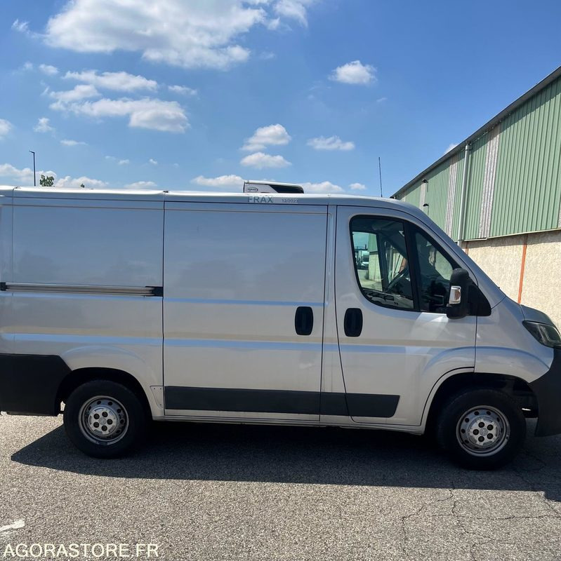 Peugeot Boxer L1H2 330 L1H1 2L Bluehdi - 2017 - 139 950km - Dostavno vozilo hladnjača: slika Peugeot Boxer L1H2 330 L1H1 2L Bluehdi - 2017 - 139 950km - Dostavno vozilo hladnjača Peugeot Boxer L1H2 330 L1H1 2L Bluehdi - 2017 - 139 950km - Dostavno vozilo hladnjača: slika Peugeot Boxer L1H2 330 L1H1 2L Bluehdi - 2017 - 139 950km - Dostavno vozilo hladnjača