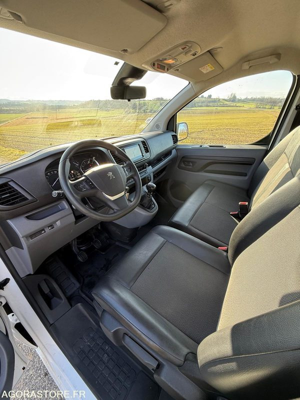 Mali kombi Peugeot Expert 2L HDI 122CH 1ER MAIN 179.000KM SUPER ÉTAT: slika Mali kombi Peugeot Expert 2L HDI 122CH 1ER MAIN 179.000KM SUPER ÉTAT