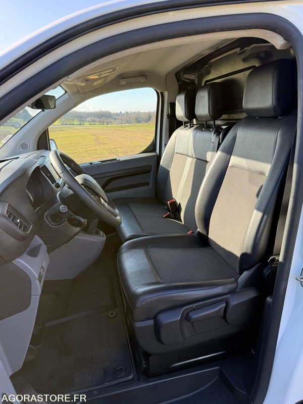 Mali kombi Peugeot Expert 2L HDI 122CH 1ER MAIN 179.000KM SUPER ÉTAT: slika Mali kombi Peugeot Expert 2L HDI 122CH 1ER MAIN 179.000KM SUPER ÉTAT