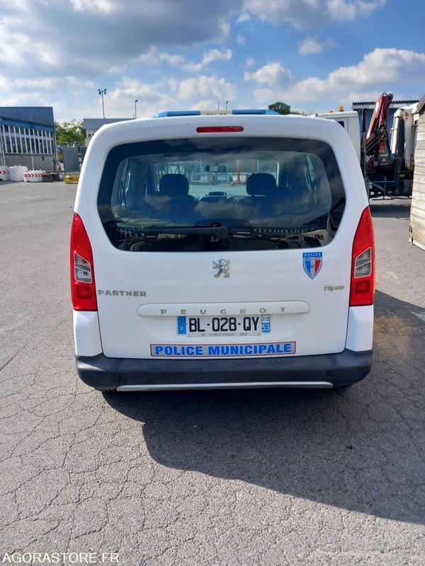 Peugeot Partner BL028QY - Mali kombi: slika Peugeot Partner BL028QY - Mali kombi Peugeot Partner BL028QY - Mali kombi: slika Peugeot Partner BL028QY - Mali kombi