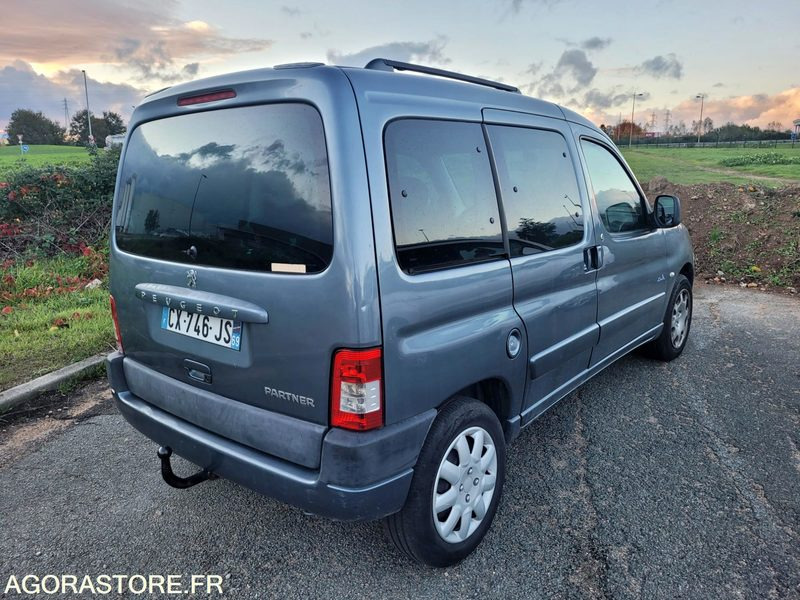 Peugeot partner 1.6hdi 90 ch - Automobil: slika Peugeot partner 1.6hdi 90 ch - Automobil Peugeot partner 1.6hdi 90 ch - Automobil: slika Peugeot partner 1.6hdi 90 ch - Automobil