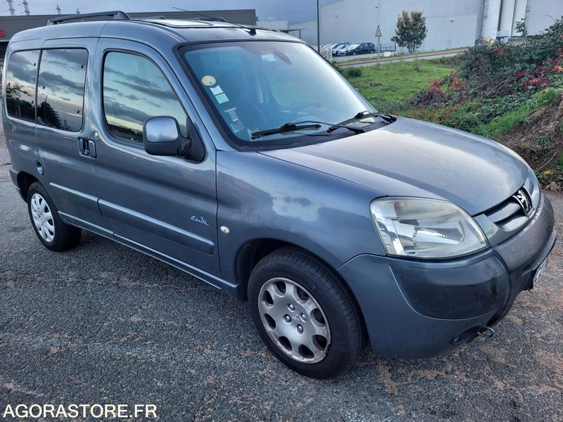 Peugeot partner 1.6hdi 90 ch - Automobil: slika Peugeot partner 1.6hdi 90 ch - Automobil Peugeot partner 1.6hdi 90 ch - Automobil: slika Peugeot partner 1.6hdi 90 ch - Automobil