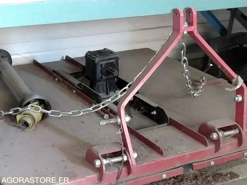 Gyrobroyeur - Poljoprivredni strojevi: slika Gyrobroyeur - Poljoprivredni strojevi Gyrobroyeur - Poljoprivredni strojevi: slika Gyrobroyeur - Poljoprivredni strojevi