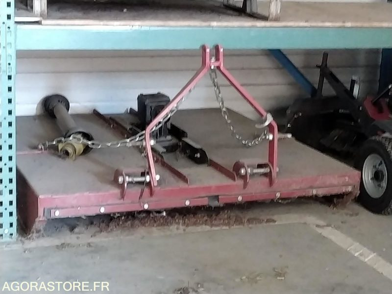 Gyrobroyeur - Poljoprivredni strojevi: slika Gyrobroyeur - Poljoprivredni strojevi Gyrobroyeur - Poljoprivredni strojevi: slika Gyrobroyeur - Poljoprivredni strojevi
