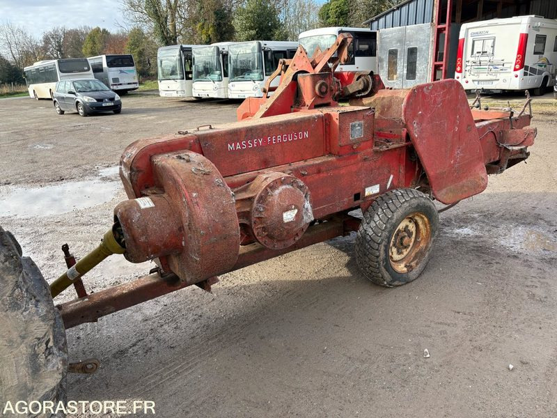 PRESSE A PETIT BALOT MASSEY FERCUSSON - Poljoprivredni strojevi: slika PRESSE A PETIT BALOT MASSEY FERCUSSON - Poljoprivredni strojevi PRESSE A PETIT BALOT MASSEY FERCUSSON - Poljoprivredni strojevi: slika PRESSE A PETIT BALOT MASSEY FERCUSSON - Poljoprivredni strojevi