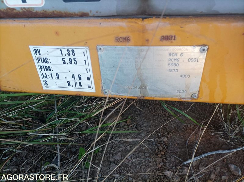 Remorque multi-caisson à bras Guima Gourdon - Poljoprivredni strojevi: slika Remorque multi-caisson à bras Guima Gourdon - Poljoprivredni strojevi Remorque multi-caisson à bras Guima Gourdon - Poljoprivredni strojevi: slika Remorque multi-caisson à bras Guima Gourdon - Poljoprivredni strojevi