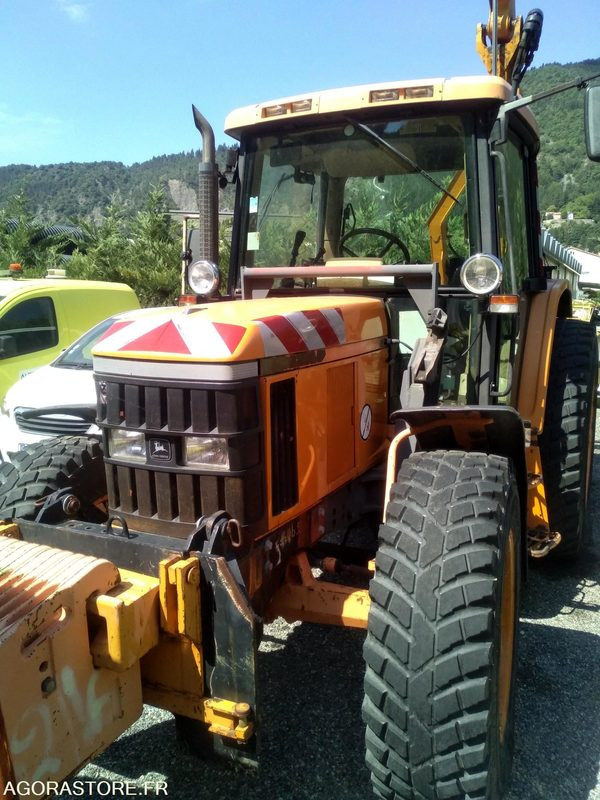 Tracteur John Deere 6220 4X4 - 2006 - 10558 heures avec épareuse NOREMAT Tonica - Poljoprivredni strojevi: slika Tracteur John Deere 6220 4X4 - 2006 - 10558 heures avec épareuse NOREMAT Tonica - Poljoprivredni strojevi Tracteur John Deere 6220 4X4 - 2006 - 10558 heures avec épareuse NOREMAT Tonica - Poljoprivredni strojevi: slika Tracteur John Deere 6220 4X4 - 2006 - 10558 heures avec épareuse NOREMAT Tonica - Poljoprivredni strojevi