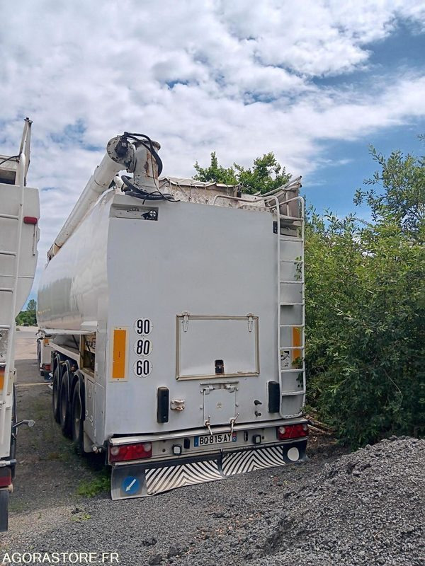 Semi-remorque citerne alimentaire GENERAL TRAILERS - 2003 (31323) - Poluprikolica: slika Semi-remorque citerne alimentaire GENERAL TRAILERS - 2003 (31323) - Poluprikolica Semi-remorque citerne alimentaire GENERAL TRAILERS - 2003 (31323) - Poluprikolica: slika Semi-remorque citerne alimentaire GENERAL TRAILERS - 2003 (31323) - Poluprikolica