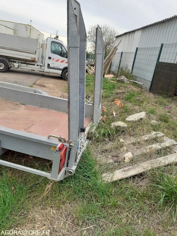 REMORQUE R.S.A - Prikolica: slika REMORQUE R.S.A - Prikolica REMORQUE R.S.A - Prikolica: slika REMORQUE R.S.A - Prikolica