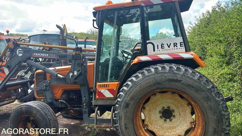 RENAULT 850 MI 2 - 1992 - 7219H - Traktor: slika RENAULT 850 MI 2 - 1992 - 7219H - Traktor RENAULT 850 MI 2 - 1992 - 7219H - Traktor: slika RENAULT 850 MI 2 - 1992 - 7219H - Traktor