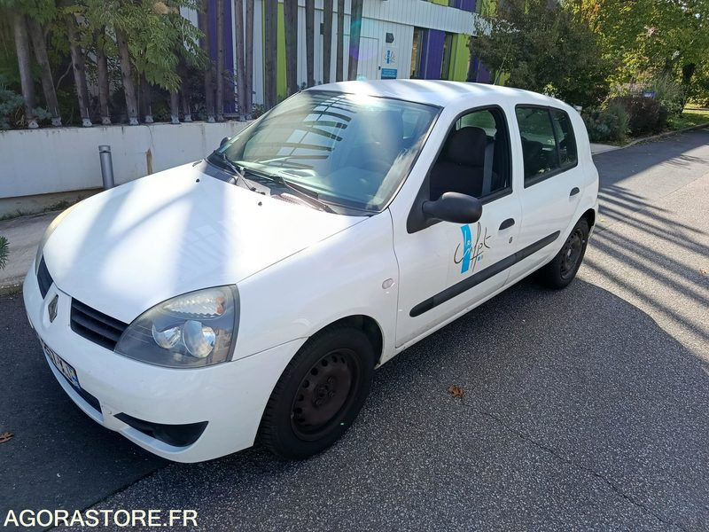 RENAULT CLIO 2 DIESEL - Automobil: slika RENAULT CLIO 2 DIESEL - Automobil RENAULT CLIO 2 DIESEL - Automobil: slika RENAULT CLIO 2 DIESEL - Automobil
