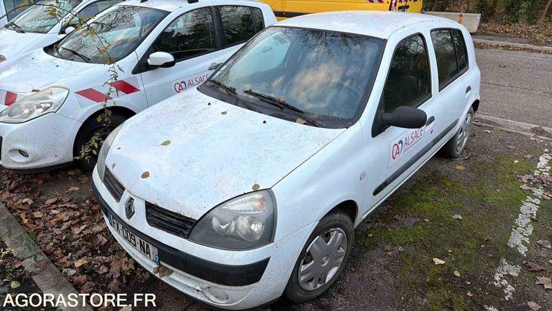 RENAULT CLIO - 2004 - 168530 KM - FX009NA - Automobil: slika RENAULT CLIO - 2004 - 168530 KM - FX009NA - Automobil RENAULT CLIO - 2004 - 168530 KM - FX009NA - Automobil: slika RENAULT CLIO - 2004 - 168530 KM - FX009NA - Automobil