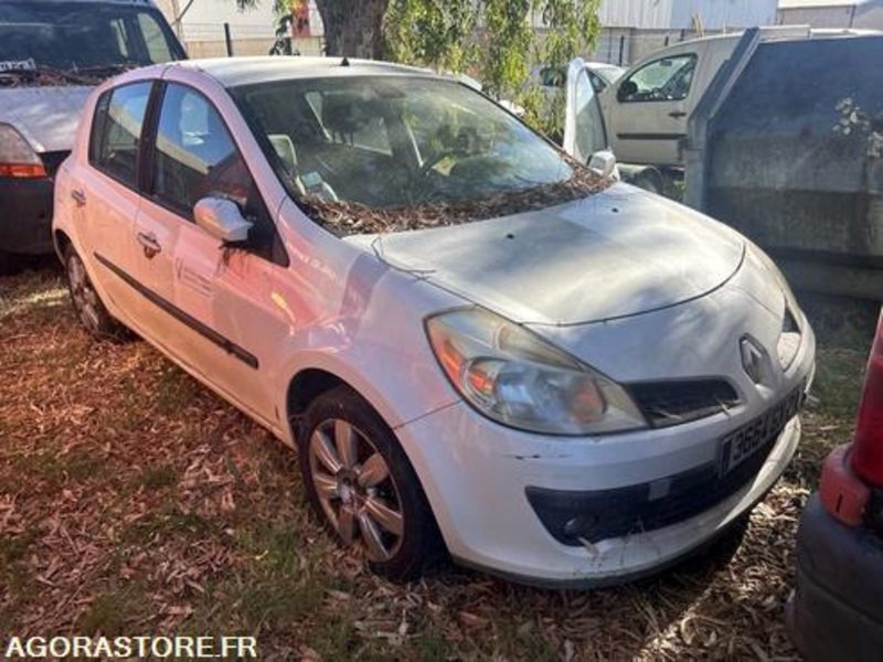 RENAULT CLIO - 2008 - 260000KM - 3664GX2A - Automobil: slika RENAULT CLIO - 2008 - 260000KM - 3664GX2A - Automobil RENAULT CLIO - 2008 - 260000KM - 3664GX2A - Automobil: slika RENAULT CLIO - 2008 - 260000KM - 3664GX2A - Automobil
