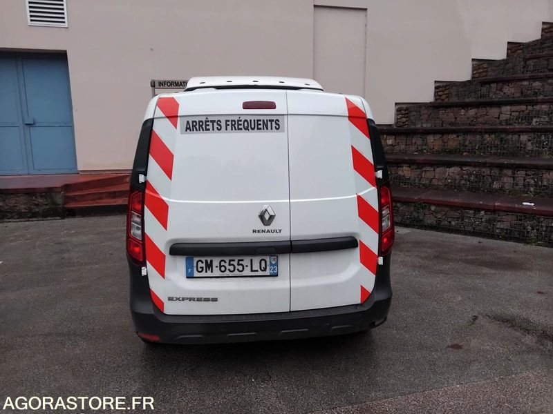 RENAULT EXPRESS VAN FRIGORIFIQUE 2023 42600 kms GO - Mali kombi: slika RENAULT EXPRESS VAN FRIGORIFIQUE 2023 42600 kms GO - Mali kombi RENAULT EXPRESS VAN FRIGORIFIQUE 2023 42600 kms GO - Mali kombi: slika RENAULT EXPRESS VAN FRIGORIFIQUE 2023 42600 kms GO - Mali kombi
