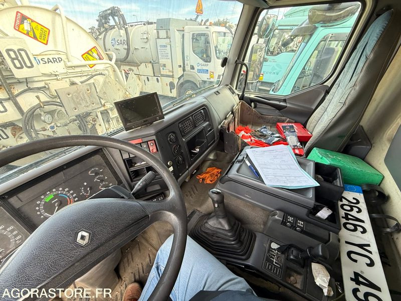 RENAULT HYDROCUREUR ADR 2646-YC-49 VENTE EXPORT EXCLUSIVEMENT - Vakum kamion: slika RENAULT HYDROCUREUR ADR 2646-YC-49 VENTE EXPORT EXCLUSIVEMENT - Vakum kamion RENAULT HYDROCUREUR ADR 2646-YC-49 VENTE EXPORT EXCLUSIVEMENT - Vakum kamion: slika RENAULT HYDROCUREUR ADR 2646-YC-49 VENTE EXPORT EXCLUSIVEMENT - Vakum kamion