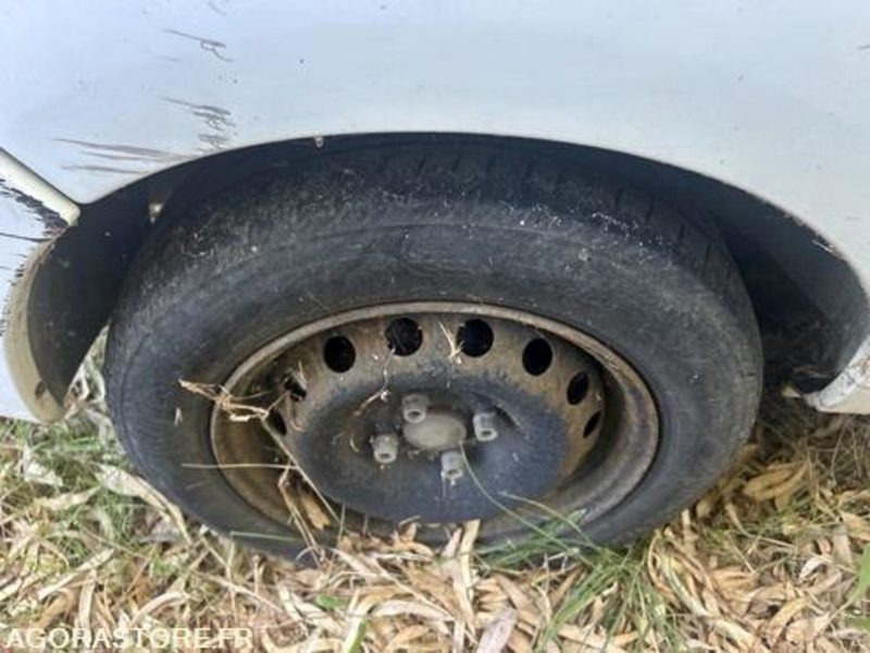 Zakup  RENAULT KANGOO - 2005 - 260300KM - 5693HF2B RENAULT KANGOO - 2005 - 260300KM - 5693HF2B: slika Zakup  RENAULT KANGOO - 2005 - 260300KM - 5693HF2B RENAULT KANGOO - 2005 - 260300KM - 5693HF2B