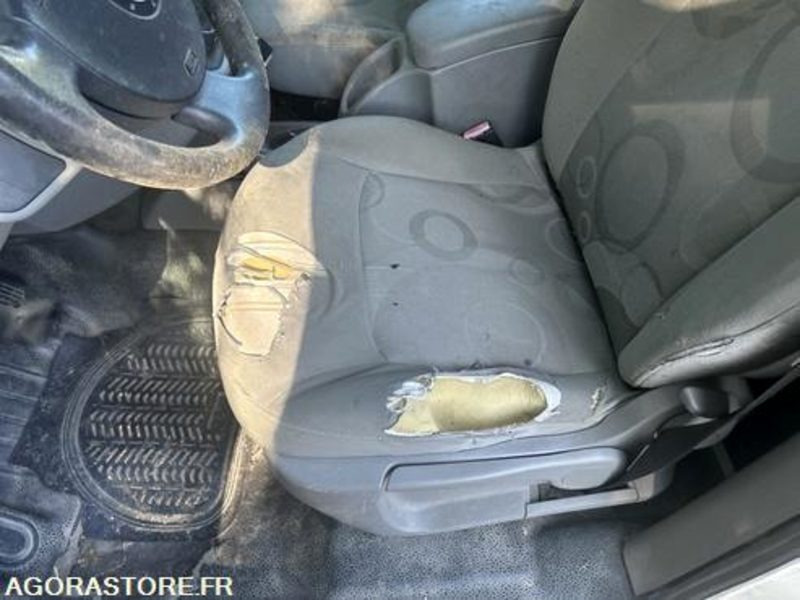 Mali kombi RENAULT KANGOO - 2010 - 278573km - AR154YG: slika Mali kombi RENAULT KANGOO - 2010 - 278573km - AR154YG