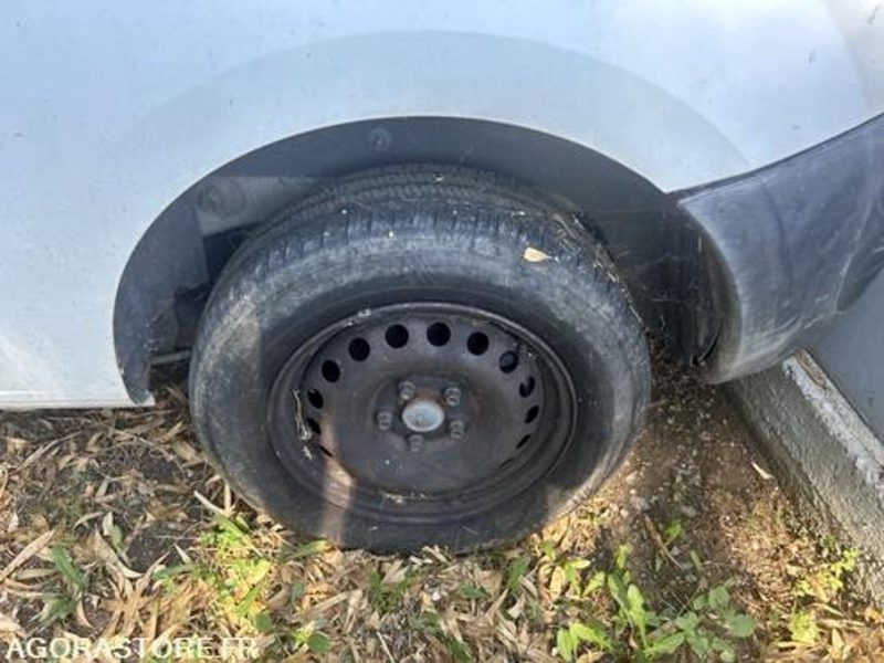 Mali kombi RENAULT KANGOO - 2010 - 278573km - AR154YG: slika Mali kombi RENAULT KANGOO - 2010 - 278573km - AR154YG