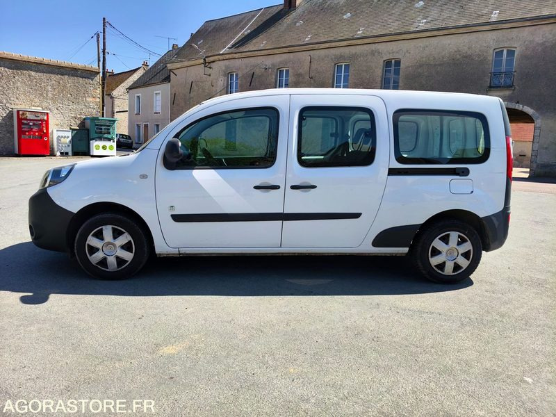 RENAULT KANGOO ZE MAXI - 2016 - 68000KM - Automobil: slika RENAULT KANGOO ZE MAXI - 2016 - 68000KM - Automobil RENAULT KANGOO ZE MAXI - 2016 - 68000KM - Automobil: slika RENAULT KANGOO ZE MAXI - 2016 - 68000KM - Automobil