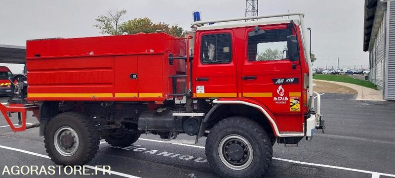 RENAULT M210 4X4 - Vatrogasno vozilo: slika  RENAULT M210 4X4 - Vatrogasno vozilo RENAULT M210 4X4 - Vatrogasno vozilo: slika  RENAULT M210 4X4 - Vatrogasno vozilo