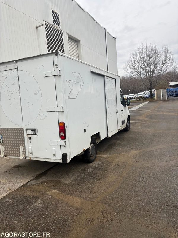 RENAULT - MASTER - 2014 / 292400 / VEHICULE NON ROULANT - Furgon: slika RENAULT - MASTER - 2014 / 292400 / VEHICULE NON ROULANT - Furgon RENAULT - MASTER - 2014 / 292400 / VEHICULE NON ROULANT - Furgon: slika RENAULT - MASTER - 2014 / 292400 / VEHICULE NON ROULANT - Furgon