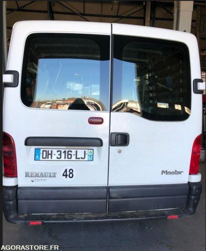 RENAULT MASTER - Furgon: slika RENAULT MASTER - Furgon RENAULT MASTER - Furgon: slika RENAULT MASTER - Furgon