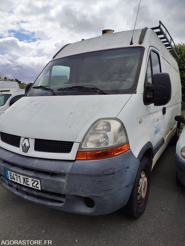 RENAULT MASTER II 2.5DCi - 120cv - Furgon: slika RENAULT MASTER II 2.5DCi - 120cv - Furgon RENAULT MASTER II 2.5DCi - 120cv - Furgon: slika RENAULT MASTER II 2.5DCi - 120cv - Furgon