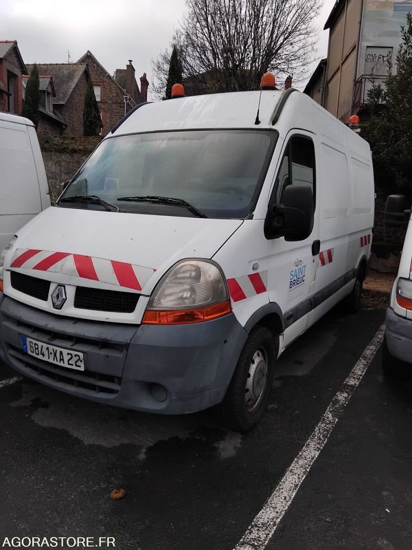 RENAULT MASTER II PHASE II -2.5DCi - 120cv - Furgon: slika RENAULT MASTER II PHASE II -2.5DCi - 120cv - Furgon RENAULT MASTER II PHASE II -2.5DCi - 120cv - Furgon: slika RENAULT MASTER II PHASE II -2.5DCi - 120cv - Furgon