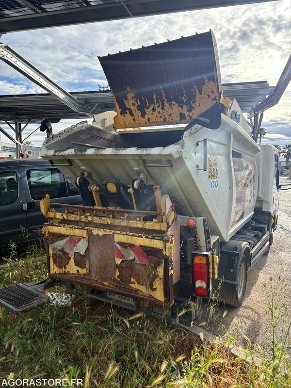 RENAULT MAXITY DIESEL AM 2013 BOM 83275KM CT-350-LL N° VIN: VF6SNFF24D3153920 - Mali kamion kiper: slika RENAULT MAXITY DIESEL AM 2013 BOM 83275KM CT-350-LL N° VIN: VF6SNFF24D3153920 - Mali kamion kiper RENAULT MAXITY DIESEL AM 2013 BOM 83275KM CT-350-LL N° VIN: VF6SNFF24D3153920 - Mali kamion kiper: slika RENAULT MAXITY DIESEL AM 2013 BOM 83275KM CT-350-LL N° VIN: VF6SNFF24D3153920 - Mali kamion kiper