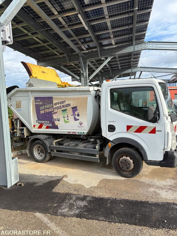 RENAULT MAXITY DIESEL AM 2013 BOM 83275KM CT-350-LL N° VIN: VF6SNFF24D3153920 - Mali kamion kiper: slika RENAULT MAXITY DIESEL AM 2013 BOM 83275KM CT-350-LL N° VIN: VF6SNFF24D3153920 - Mali kamion kiper RENAULT MAXITY DIESEL AM 2013 BOM 83275KM CT-350-LL N° VIN: VF6SNFF24D3153920 - Mali kamion kiper: slika RENAULT MAXITY DIESEL AM 2013 BOM 83275KM CT-350-LL N° VIN: VF6SNFF24D3153920 - Mali kamion kiper