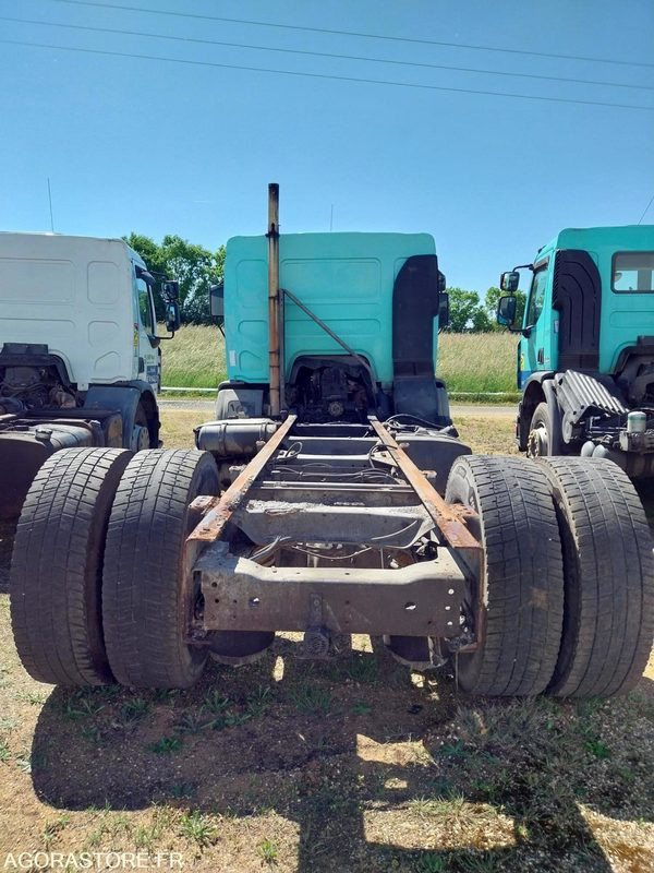 RENAULT PREMIUM 320-19 / 2005 / 445 375 km - Kamion-šasija: slika  RENAULT PREMIUM 320-19 / 2005 / 445 375 km - Kamion-šasija RENAULT PREMIUM 320-19 / 2005 / 445 375 km - Kamion-šasija: slika  RENAULT PREMIUM 320-19 / 2005 / 445 375 km - Kamion-šasija