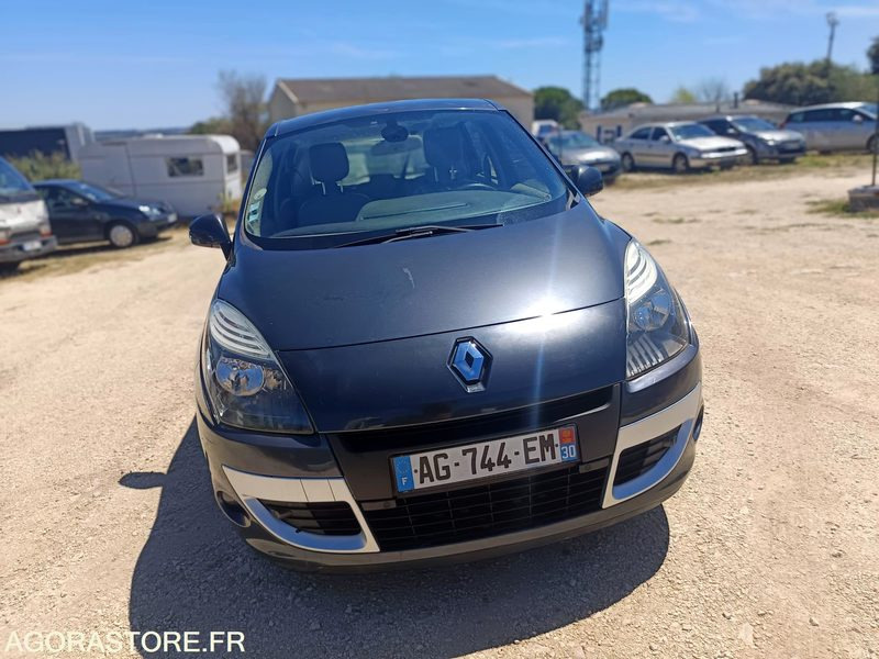 RENAULT SCENIC III 1.5 DCI 110CV - 2009 - 155000KMS - Automobil: slika RENAULT SCENIC III 1.5 DCI 110CV - 2009 - 155000KMS - Automobil RENAULT SCENIC III 1.5 DCI 110CV - 2009 - 155000KMS - Automobil: slika RENAULT SCENIC III 1.5 DCI 110CV - 2009 - 155000KMS - Automobil