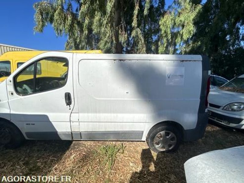RENAULT TRAFIC - 150000KM - 2008 - BZ469XM - Furgon: slika RENAULT TRAFIC - 150000KM - 2008 - BZ469XM - Furgon RENAULT TRAFIC - 150000KM - 2008 - BZ469XM - Furgon: slika RENAULT TRAFIC - 150000KM - 2008 - BZ469XM - Furgon