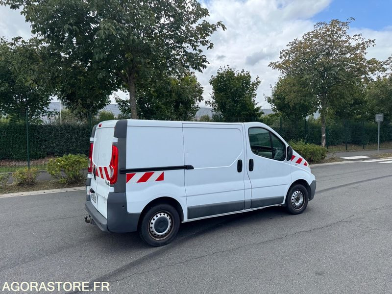 RENAULT TRAFIC 156 000 KM - Furgon: slika RENAULT TRAFIC 156 000 KM - Furgon RENAULT TRAFIC 156 000 KM - Furgon: slika RENAULT TRAFIC 156 000 KM - Furgon