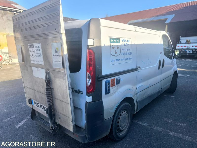 RENAULT TRAFIC 2008 133879kms - Furgon: slika RENAULT TRAFIC 2008 133879kms - Furgon RENAULT TRAFIC 2008 133879kms - Furgon: slika RENAULT TRAFIC 2008 133879kms - Furgon
