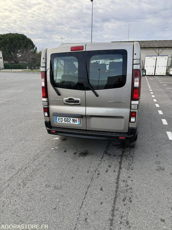 RENAULT TRAFIC - 2016 - 229166km - ED-682-NH - Minibus, Putnički kombi: slika RENAULT TRAFIC - 2016 - 229166km - ED-682-NH - Minibus, Putnički kombi RENAULT TRAFIC - 2016 - 229166km - ED-682-NH - Minibus, Putnički kombi: slika RENAULT TRAFIC - 2016 - 229166km - ED-682-NH - Minibus, Putnički kombi