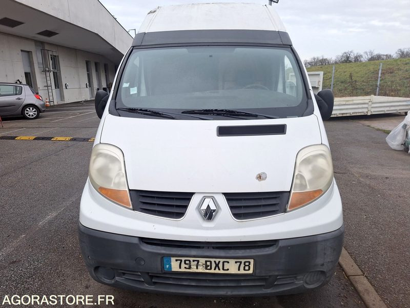 RENAULT TRAFIC _ 3 places _ Diesel - Furgon: slika RENAULT TRAFIC _ 3 places _ Diesel - Furgon RENAULT TRAFIC _ 3 places _ Diesel - Furgon: slika RENAULT TRAFIC _ 3 places _ Diesel - Furgon