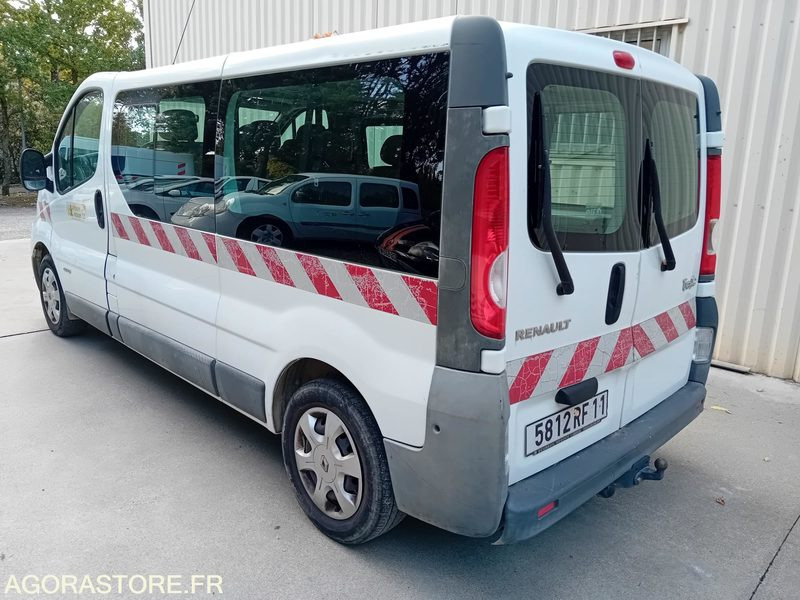 RENAULT TRAFIC DCI 115 L2H2 VP 9 places - Minibus, Putnički kombi: slika  RENAULT TRAFIC DCI 115 L2H2 VP 9 places - Minibus, Putnički kombi RENAULT TRAFIC DCI 115 L2H2 VP 9 places - Minibus, Putnički kombi: slika  RENAULT TRAFIC DCI 115 L2H2 VP 9 places - Minibus, Putnički kombi