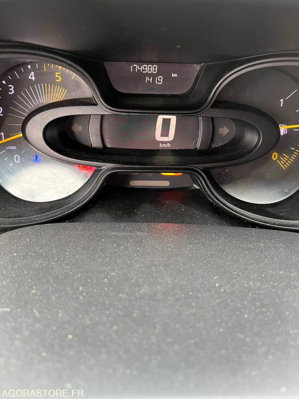 RENAULT - TRAFIC FRIGORIFIQUE - 2017 / 175 000 KM - Dostavno vozilo hladnjača: slika RENAULT - TRAFIC FRIGORIFIQUE - 2017 / 175 000 KM - Dostavno vozilo hladnjača RENAULT - TRAFIC FRIGORIFIQUE - 2017 / 175 000 KM - Dostavno vozilo hladnjača: slika RENAULT - TRAFIC FRIGORIFIQUE - 2017 / 175 000 KM - Dostavno vozilo hladnjača
