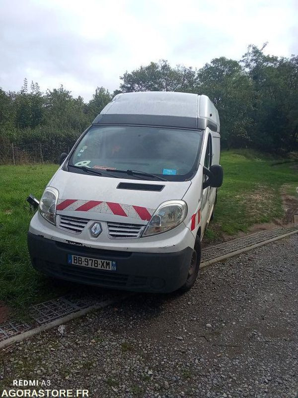 RENAULT TRAFIC - Furgon: slika RENAULT TRAFIC - Furgon RENAULT TRAFIC - Furgon: slika RENAULT TRAFIC - Furgon