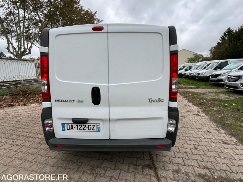 RENAULT TRAFIC L2H1 - 2013 / 202 310 KM - Furgon: slika RENAULT TRAFIC L2H1 - 2013 / 202 310 KM - Furgon RENAULT TRAFIC L2H1 - 2013 / 202 310 KM - Furgon: slika RENAULT TRAFIC L2H1 - 2013 / 202 310 KM - Furgon