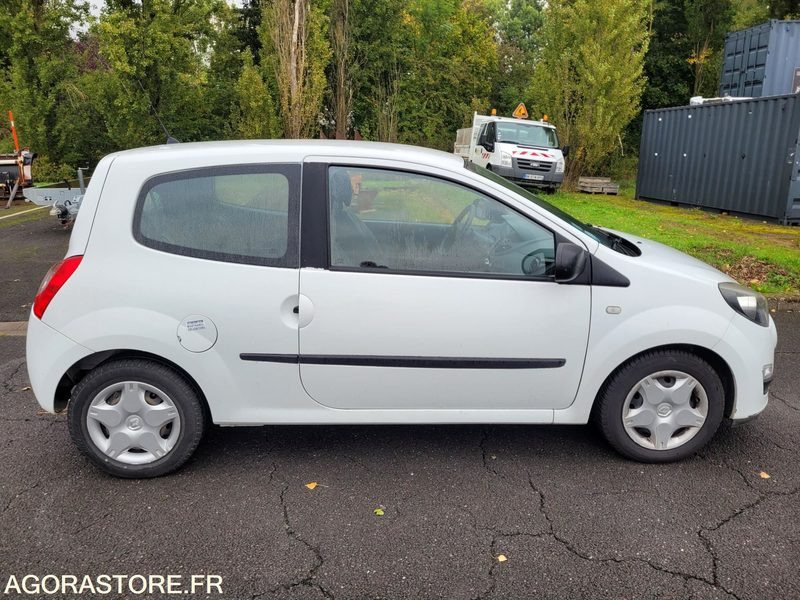 RENAULT TWINGO - DB-290-VQ - VIN VF1CNJ10550142907 - Automobil: slika RENAULT TWINGO - DB-290-VQ - VIN VF1CNJ10550142907 - Automobil RENAULT TWINGO - DB-290-VQ - VIN VF1CNJ10550142907 - Automobil: slika RENAULT TWINGO - DB-290-VQ - VIN VF1CNJ10550142907 - Automobil