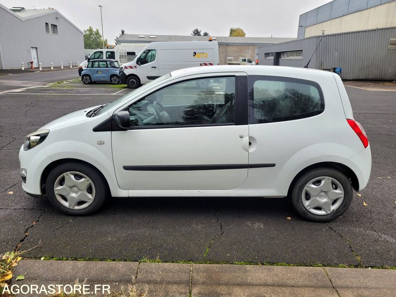 RENAULT TWINGO - DB-290-VQ - VIN VF1CNJ10550142907 - Automobil: slika RENAULT TWINGO - DB-290-VQ - VIN VF1CNJ10550142907 - Automobil RENAULT TWINGO - DB-290-VQ - VIN VF1CNJ10550142907 - Automobil: slika RENAULT TWINGO - DB-290-VQ - VIN VF1CNJ10550142907 - Automobil