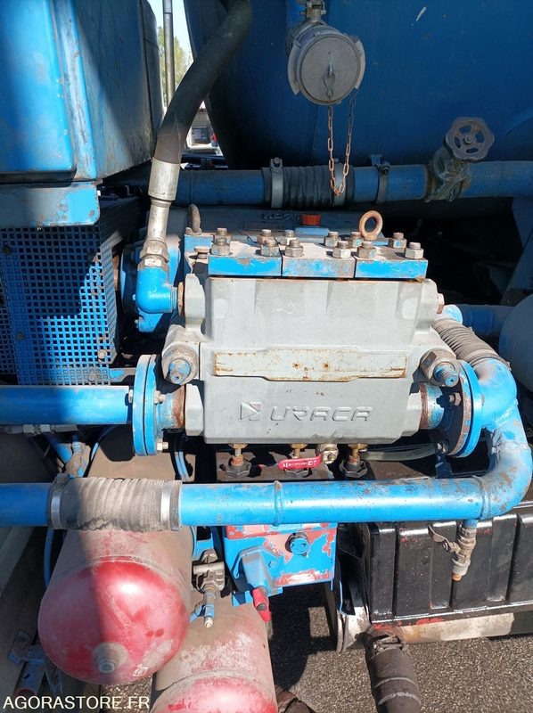 RENAULT type hydrocureur - Vakum kamion: slika RENAULT type hydrocureur - Vakum kamion RENAULT type hydrocureur - Vakum kamion: slika RENAULT type hydrocureur - Vakum kamion