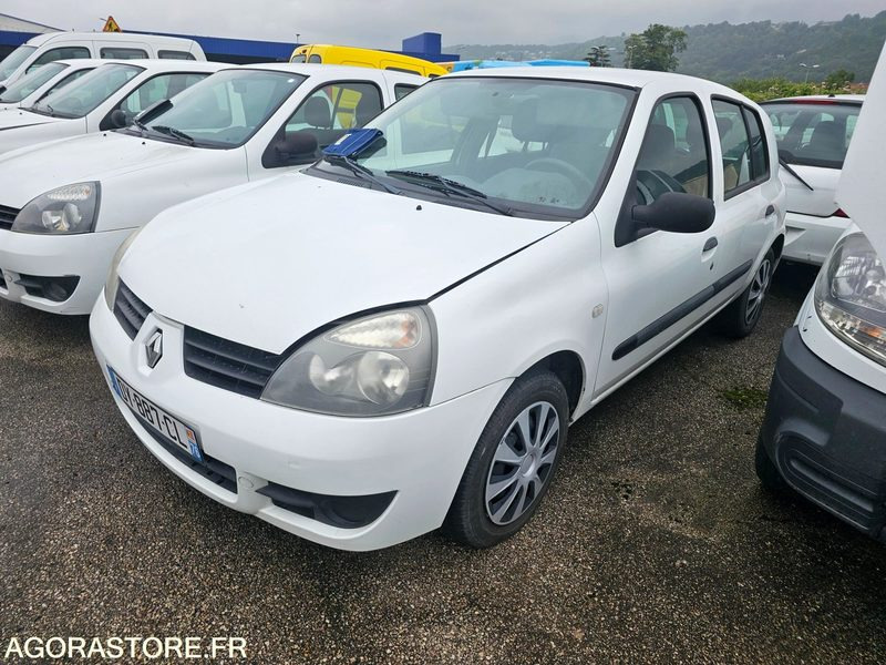 Renault Clio - 2007 - 237145km - DY887CL - Automobil: slika Renault Clio - 2007 - 237145km - DY887CL - Automobil Renault Clio - 2007 - 237145km - DY887CL - Automobil: slika Renault Clio - 2007 - 237145km - DY887CL - Automobil